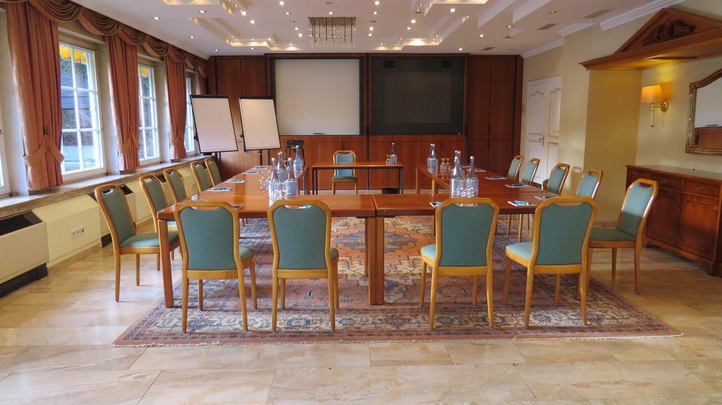 Park Hotel Am Schloss Ettringen  المظهر الخارجي الصورة