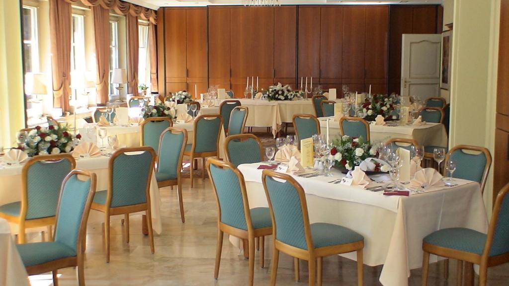 Park Hotel Am Schloss Ettringen  المظهر الخارجي الصورة