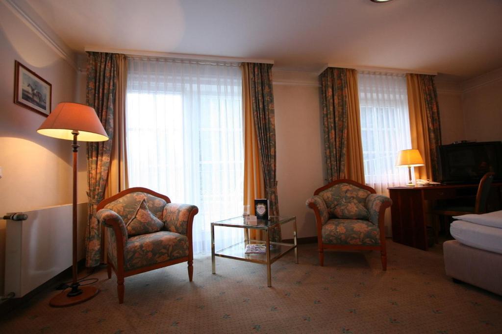 Park Hotel Am Schloss Ettringen  المظهر الخارجي الصورة